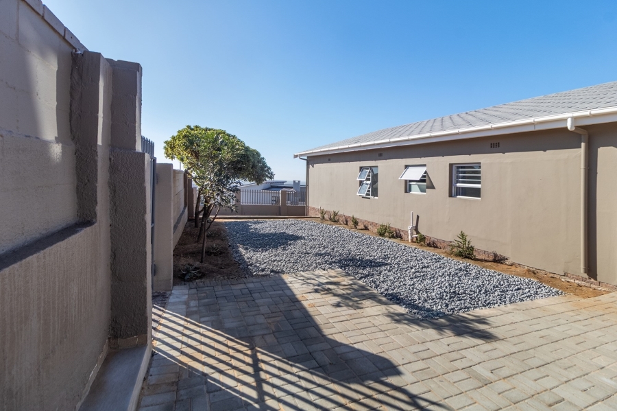 4 Bedroom Property for Sale in Vredenburg Western Cape